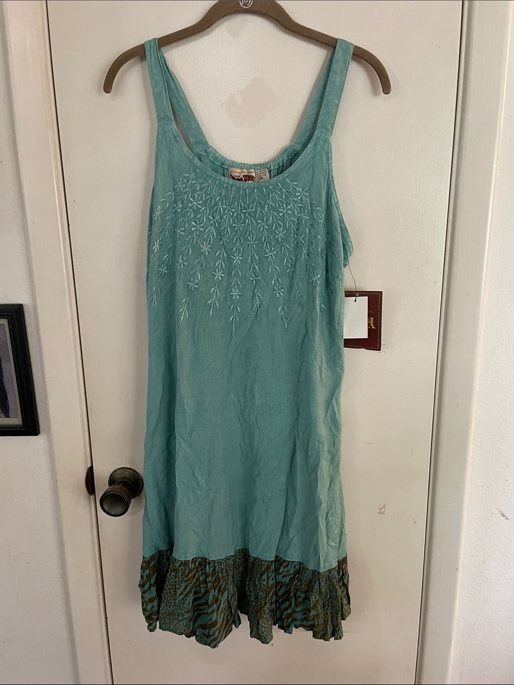 Yak & Yeti Summer Dress Medium NWT